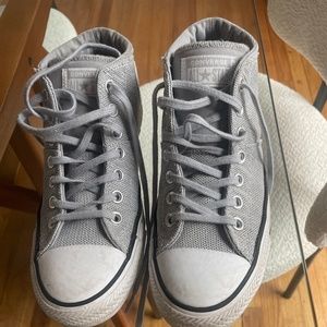Converse all star high tops  size 8